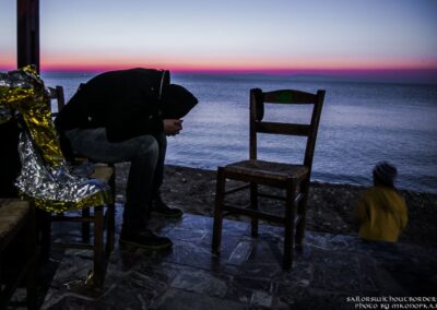 Weight of bringing help © Sailors Without Borders — All rights reserved.